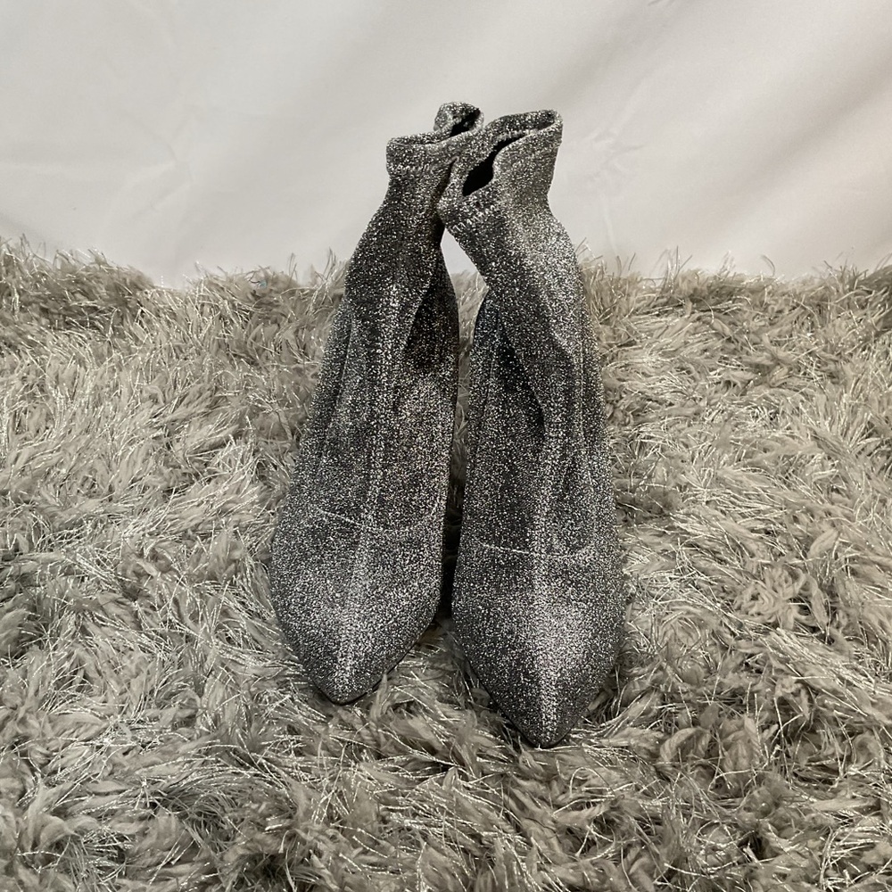 NWOB Jones NY metallic sock boot